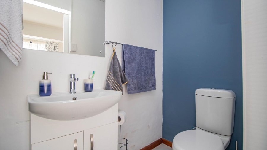2 Bedroom Property for Sale in Mossel Bay Central Western Cape